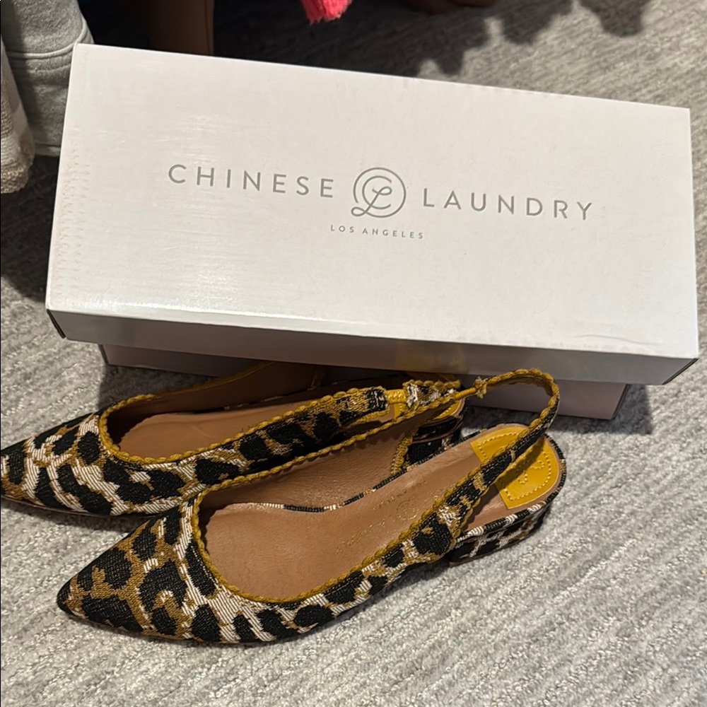 Chinese Laundry Brown and Black Heels